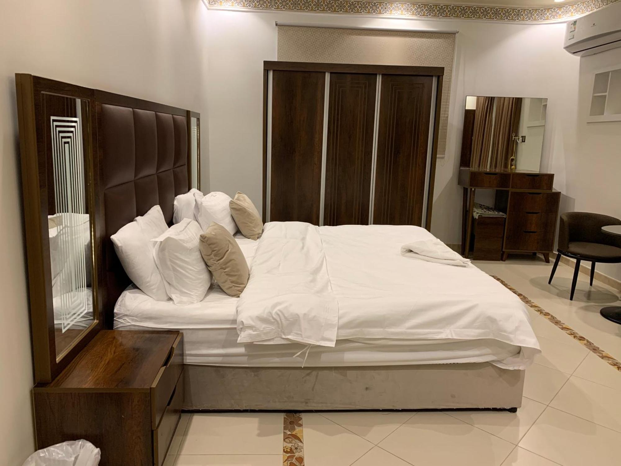 Friday Suites Al Ula Exterior foto