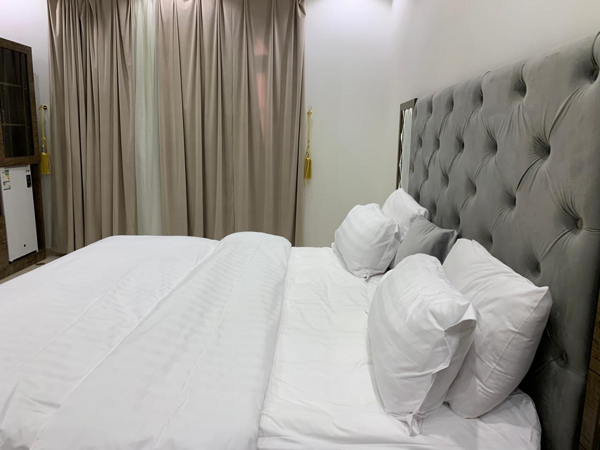 Friday Suites Al Ula Exterior foto