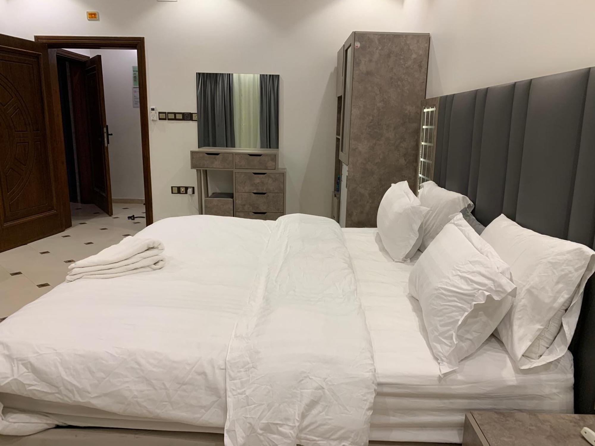 Friday Suites Al Ula Exterior foto