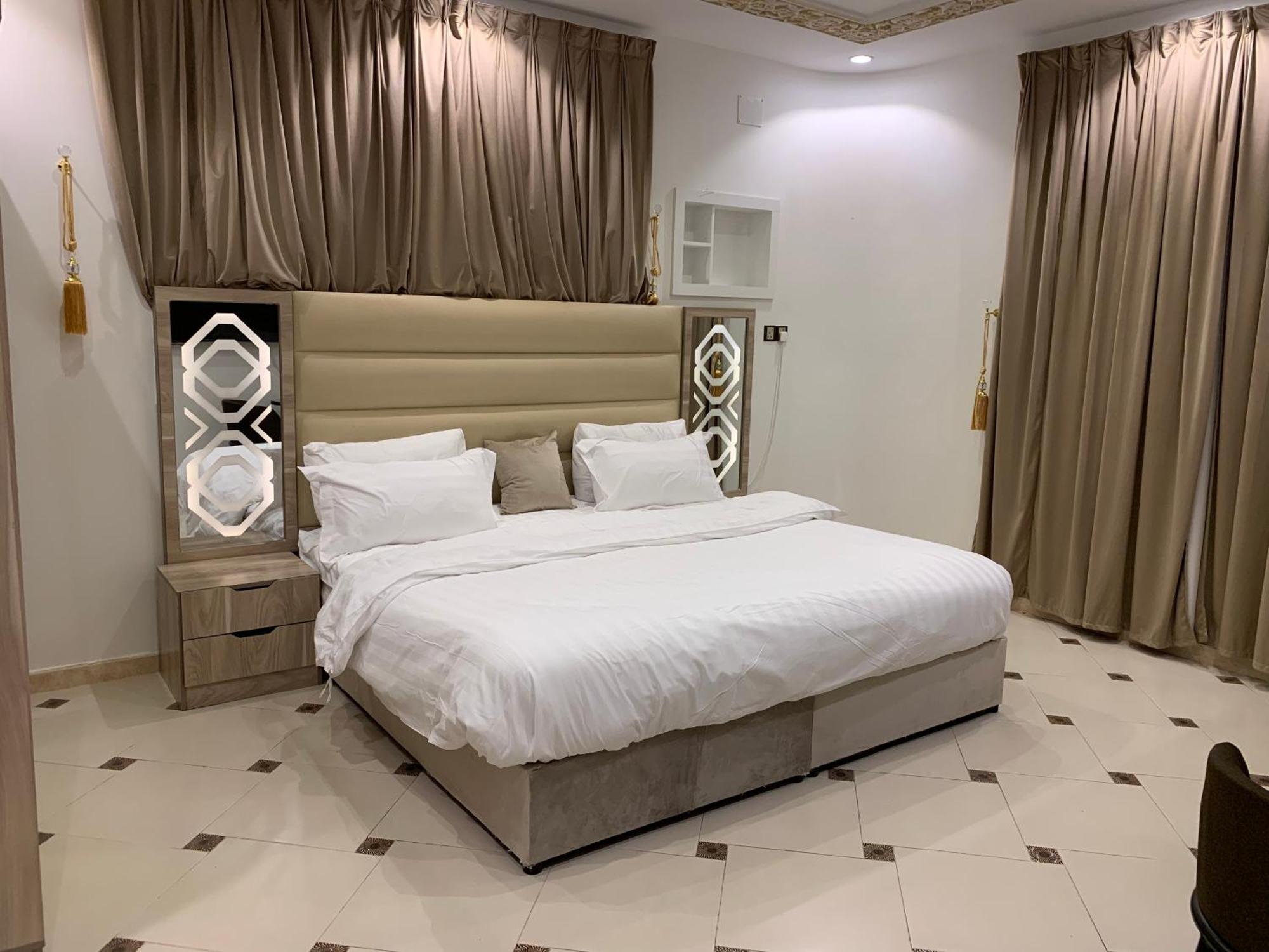 Friday Suites Al Ula Exterior foto